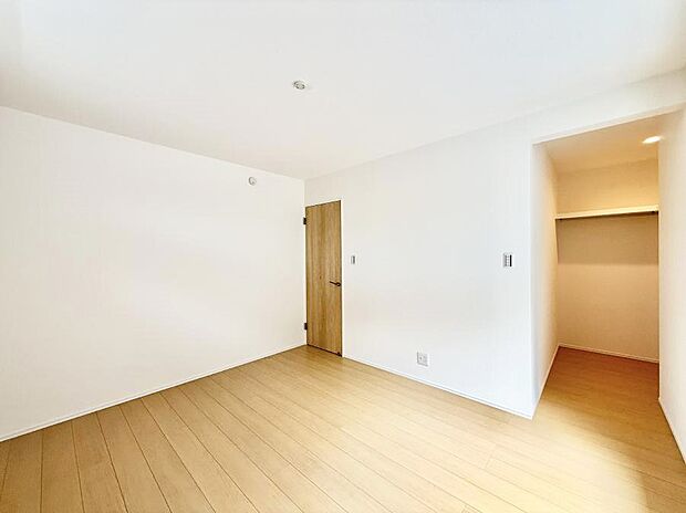 【寝室】■快適な環境で、日常の疲れを癒せる空間