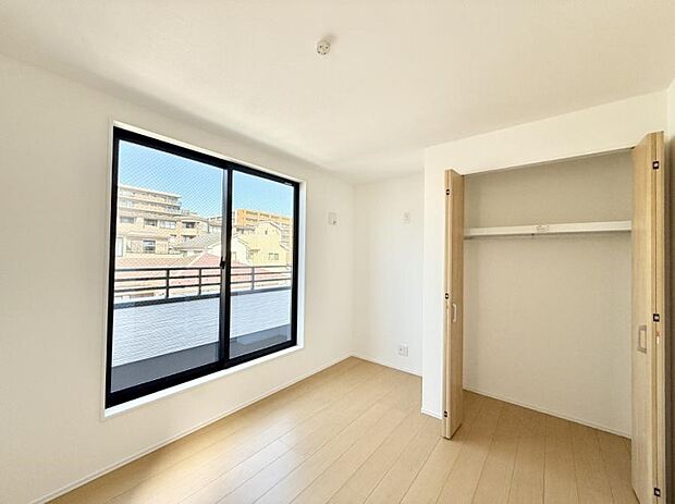 【子供部屋】■読書や趣味リモートワークなどさまざまな用途に対応できる柔軟さがあります