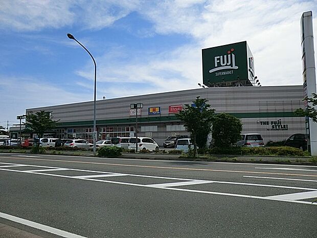 FUJI橋戸店(約1,000m・徒歩13分)