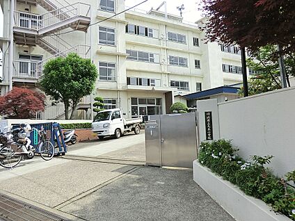 川崎市立久末小学校 700m(9分)