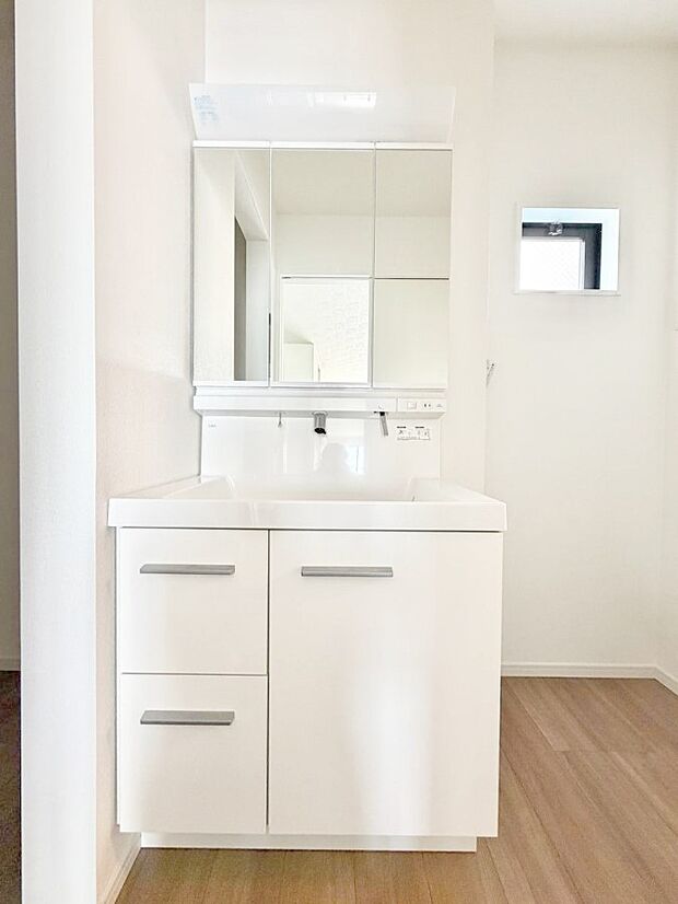 【洗面台・洗面所】お洒落で清潔感のある洗面所です！