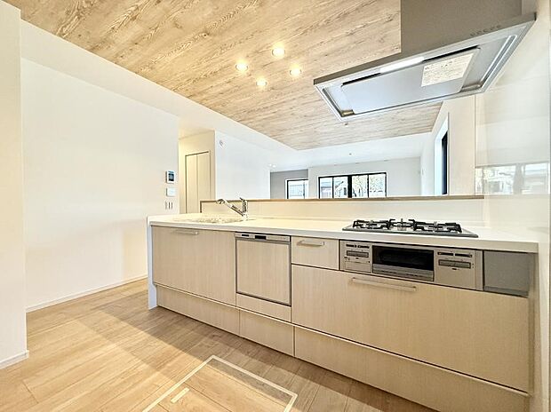 【キッチン】■美味しい時間が生まれる、笑顔あふれるキッチン