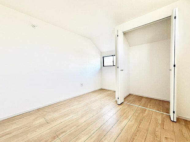 【子供部屋】■仕事や勉強のスペースに使うことで、集中しやすく静かな環境が整います