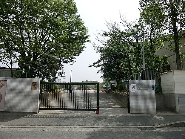 川崎市立南生田小学校（約650m・徒歩9分）