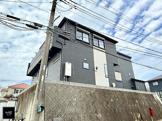 【現地外観写真】堂々とした風格！お洒落な外観！  