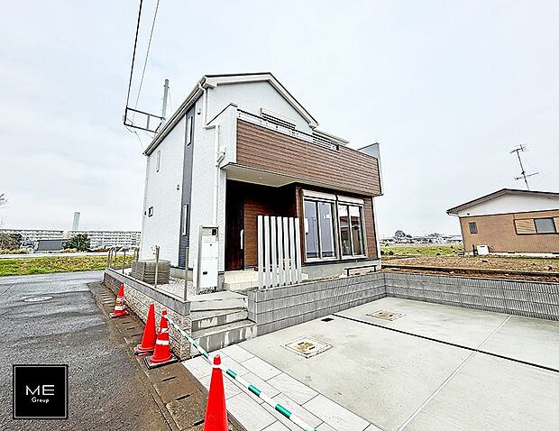 【現地外観写真】■家族みんなが笑顔で過ごせる、安心感のある住まい
