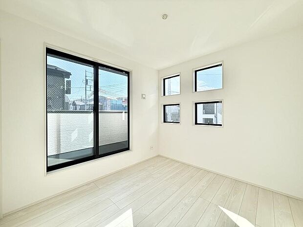 【子供部屋】■仕事や勉強のスペースに使うことで、集中しやすく静かな環境が整います