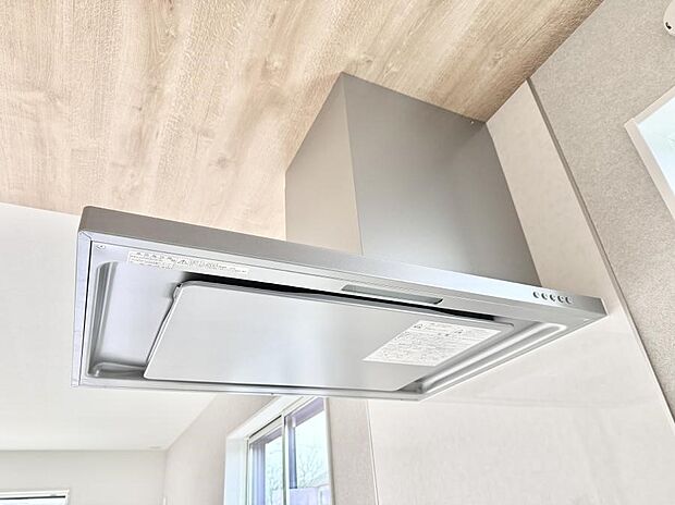 【レンジフード】■調理時の蒸気や匂いが換気扇に誘導され、効率的に排煙ができます。