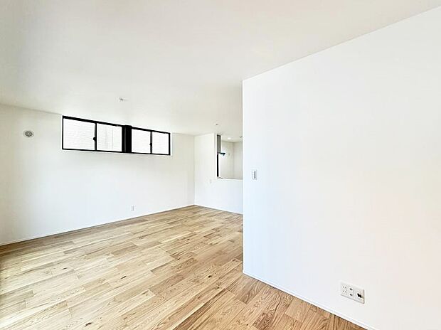 【リビング】■2階リビングは、家族のプライベートが守られる空間です