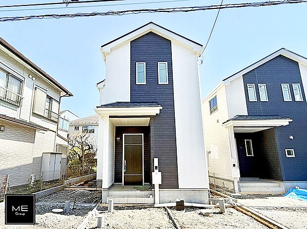 【現地外観写真】■暮らしを彩る充実した設備仕様が備わった住まい