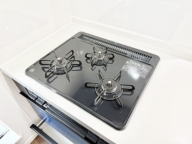 【3口ガスコンロ】■複数の鍋が同時に使えますね