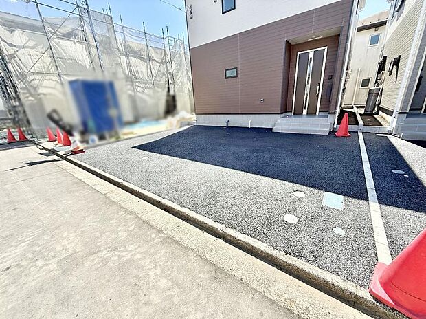 【駐車場】■快適な駐車スペースで安心