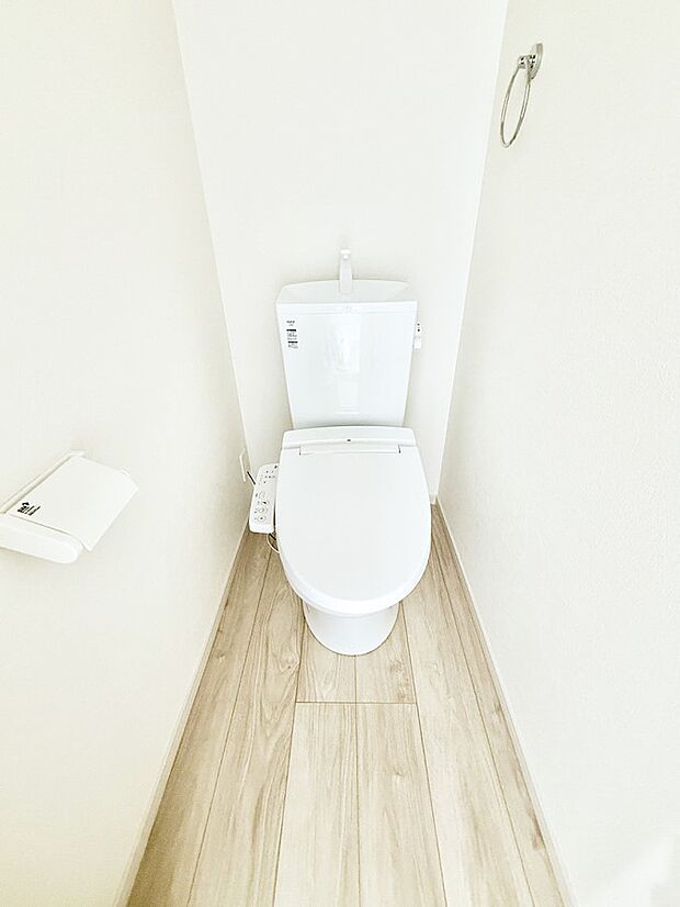 【トイレ】■毎日使う場所だからこそ、清潔感溢れる空間