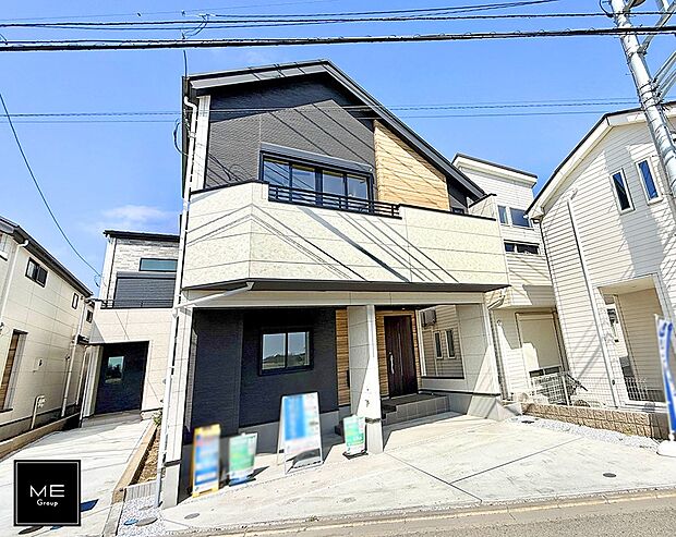 【現地外観写真】■暮らしを彩る充実した設備仕様が備わった住まい