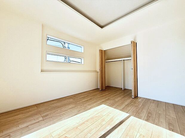 【寝室】■快適な環境で、日常の疲れを癒せる空間