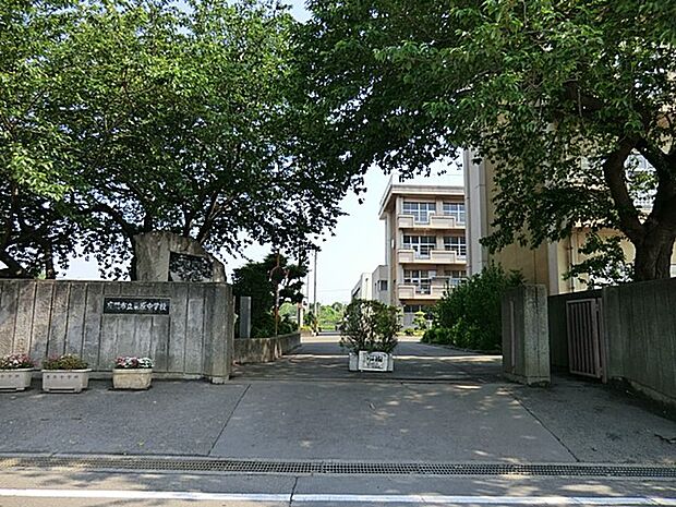 座間市立栗原中学校（約800m・徒歩10分）