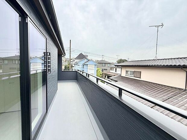 【バルコニー】■お洗濯物がよく乾く陽当たり良好のバルコニーです！  