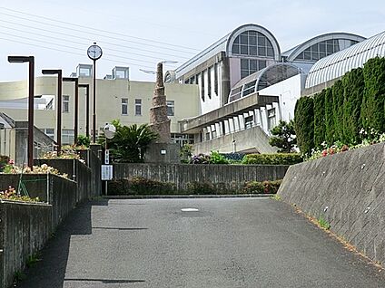 逗子市立沼間中学校 1400m(18分)