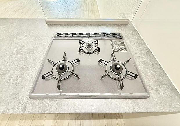 【3口ガスコンロ】■一度に多くの料理ができ便利で効率的