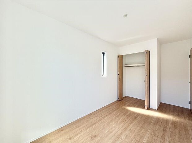 【子供部屋】■家具やレイアウトを自由に配置できるため使い勝手が良く快適に過ごせます