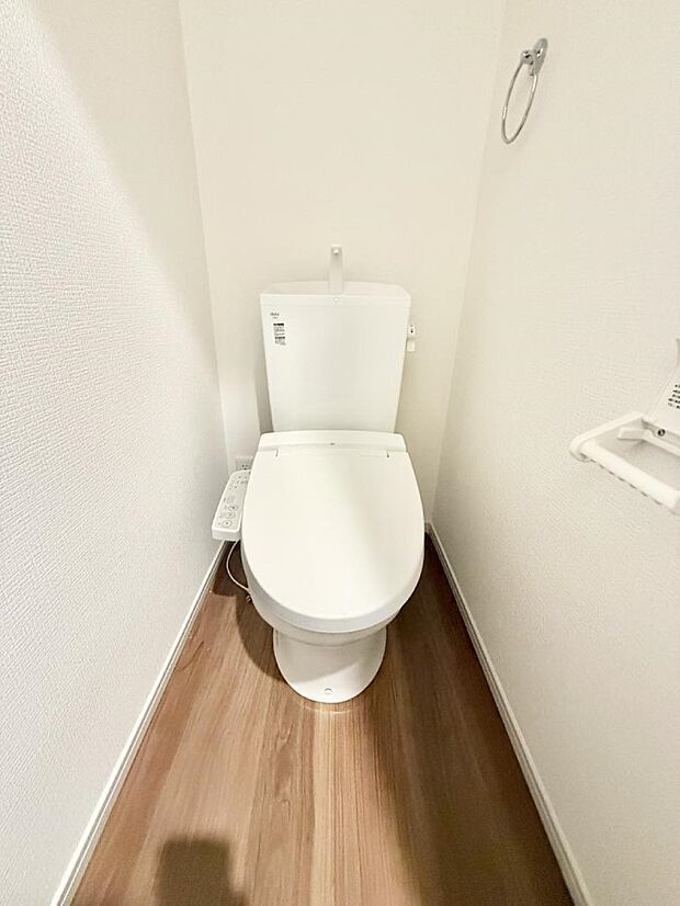 【トイレ】■毎日使う場所だからこそ、清潔感溢れる空間