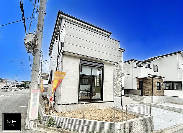 【現地外観写真】1号棟 ■暮らしを彩る充実した設備仕様が備わった住まい