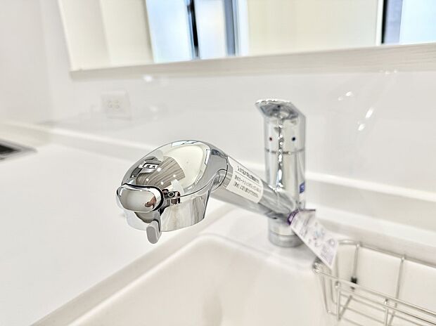 【浄水器】■清潔でおいしい水を手軽に供給してくれます