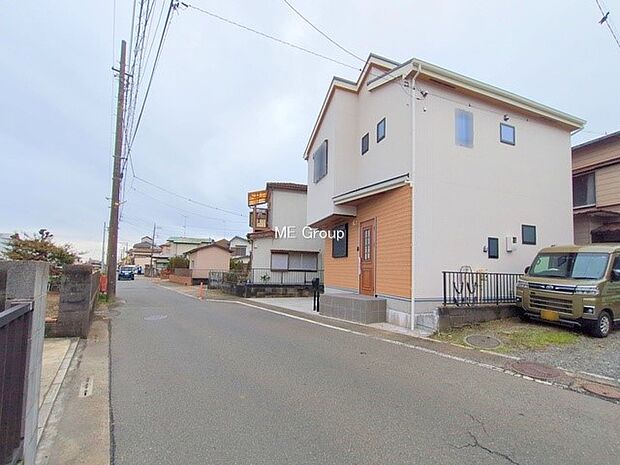 【前面道路含む現地写真】■自宅にある駐車スペースなので安心ですね