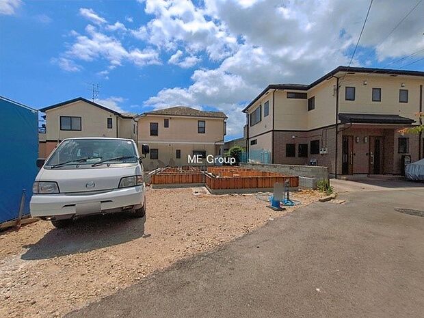 【現地外観写真】B号棟 ■家族みんなが笑顔で過ごせる、安心感のある住まい