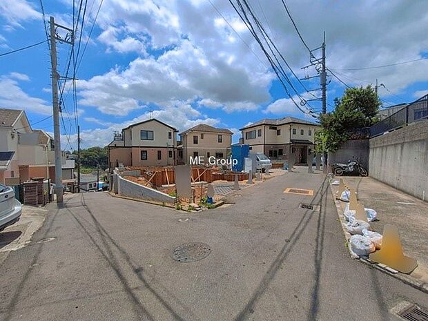 【前面道路含む現地写真】■新しい住まい、街の新しい風景