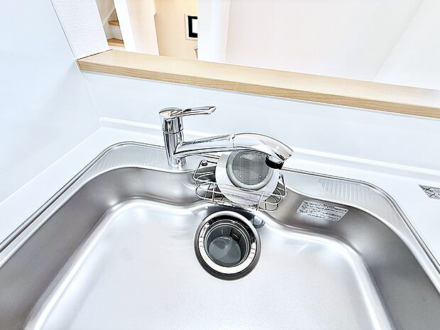 【浄水器】■清潔でおいしい水を手軽に供給してくれます