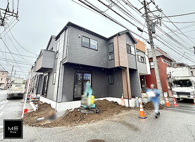 【現地外観写真】1号棟  ■家族みんなが笑顔で過ごせる、安心感のある住まい