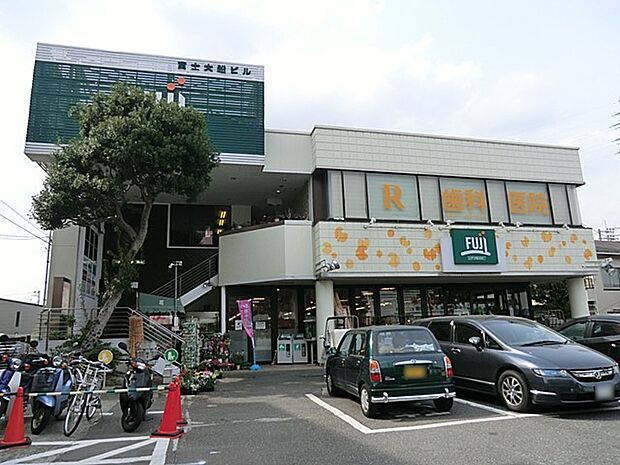 FUJI大船店(約3,300m・徒歩42分)