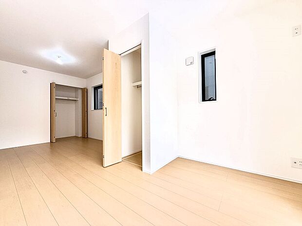 【リビング以外の居室】1号棟  ■機能的で使いやすいお部屋で毎日を快適に