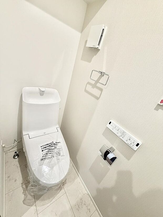 【トイレ】■毎日使う場所だからこそ、清潔感溢れる空間