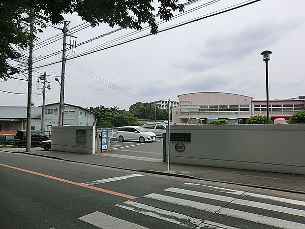 育和幼稚園(約400m・徒歩5分)