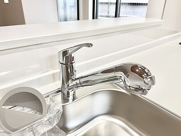 【浄水器】■清潔でおいしい水を手軽に供給してくれます