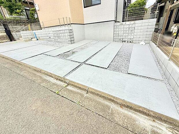 【駐車場】1号棟  ■快適な駐車スペースで安心