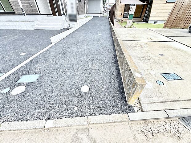 【駐車場】2号棟 ■快適な駐車スペースで安心