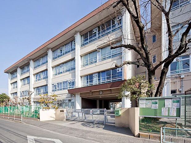 川崎市立菅中学校（約1,120m・徒歩14分）