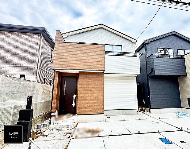 【現地外観写真】1号棟  ■新しい暮らしが始まる場所で、家族の絆を深める