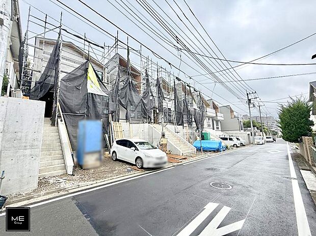 【前面道路含む現地写真】■この道を歩けば、毎日が少し特別になる