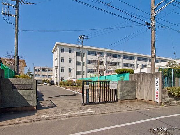 浜須賀中学校(約1,200m・徒歩15分)