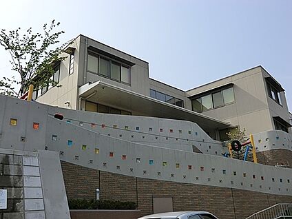 大場白ゆり幼稚園 700m(9分)