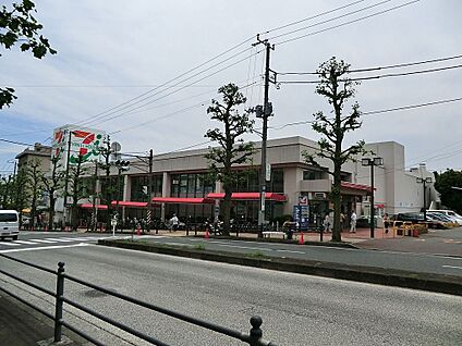 イトーヨーカドー洋光台店 1300m(17分)