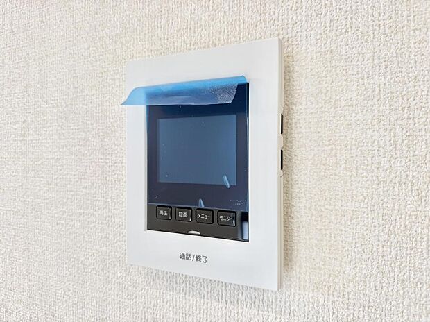 【TVモニター付インターフォン】■訪問者を確認できて安心感が増します