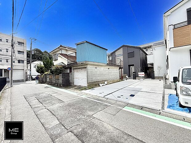 【前面道路含む現地写真】■この道を歩けば、毎日が少し特別になる