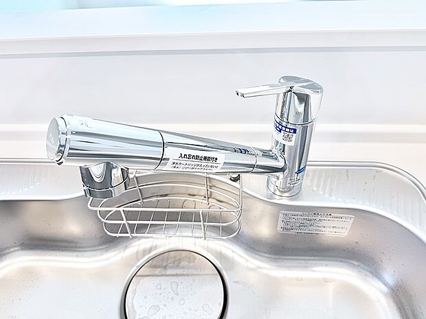 【浄水器】■清潔でおいしい水を手軽に供給してくれます