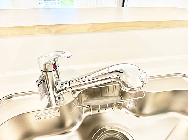 【浄水器】■清潔でおいしい水を手軽に供給してくれます