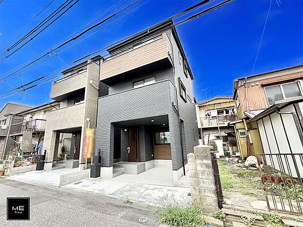 【現地外観写真】1号棟 ■暮らしを彩る充実した設備仕様が備わった住まい